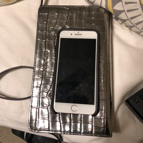 Michael Kors Jet Set Large Leather Crossbody - Picture 7 of 8